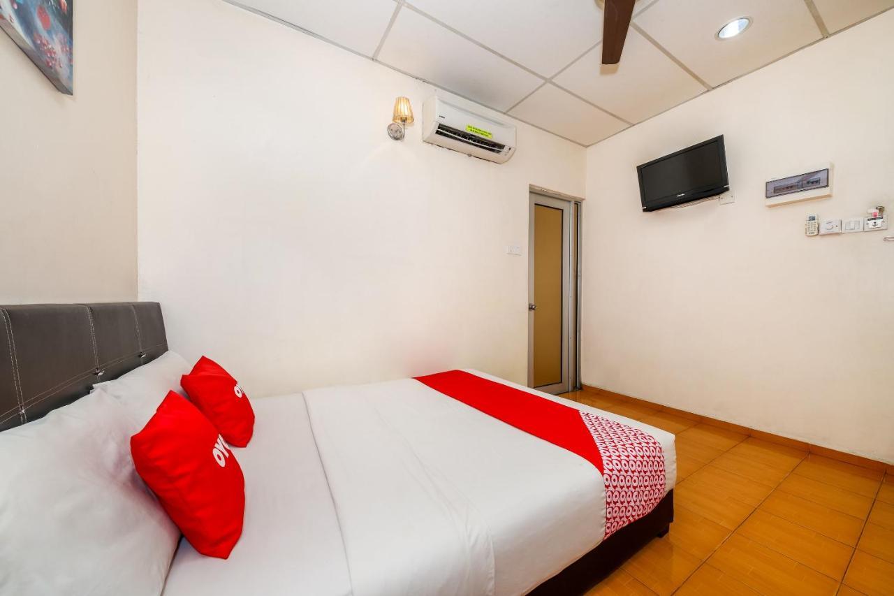 Oyo 89763 Bluewater Hotel Mersing Exterior foto