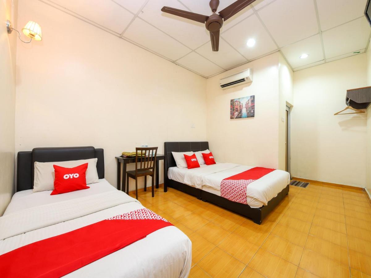 Oyo 89763 Bluewater Hotel Mersing Exterior foto
