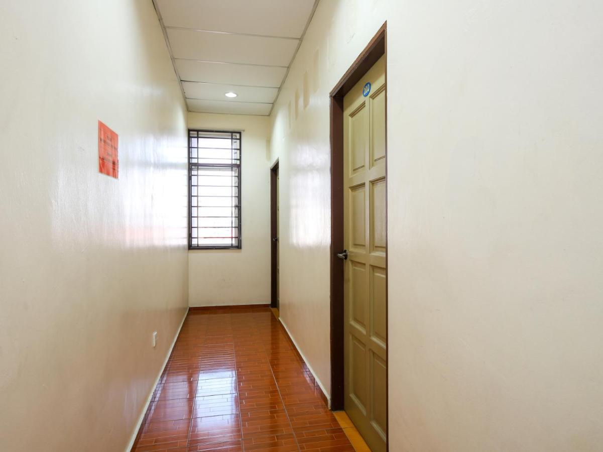 Oyo 89763 Bluewater Hotel Mersing Exterior foto